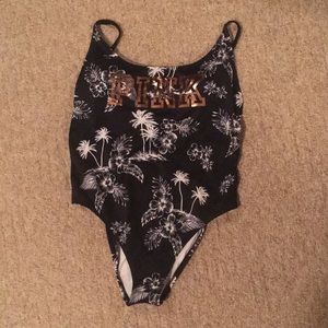 Victoria’s Secret Link, one piece swimsuit L
